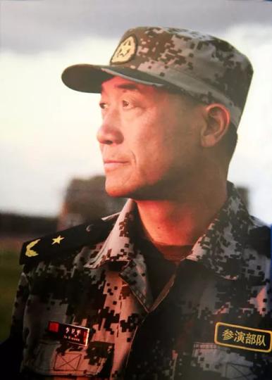 李卫平少将在参加“和平使命-2007反恐军演”时,于俄罗斯留影 资料/李卫平本人提供 李卫平少将在参加“和平使命-2007反恐军演”时,于俄罗斯留影 资料/李卫平本人提供